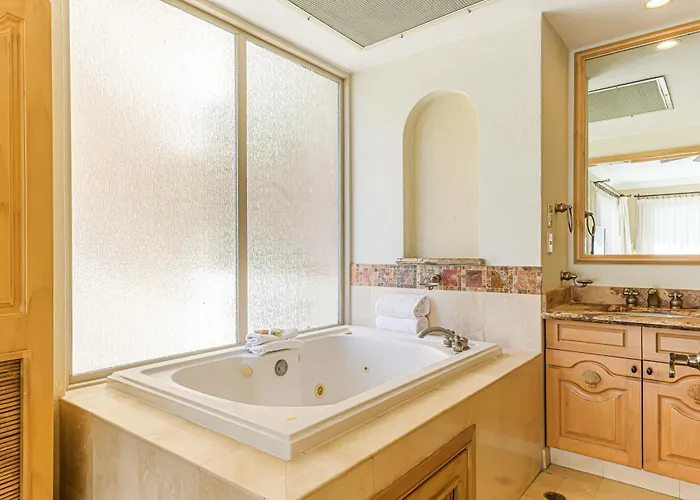 Aparthotel La 4*